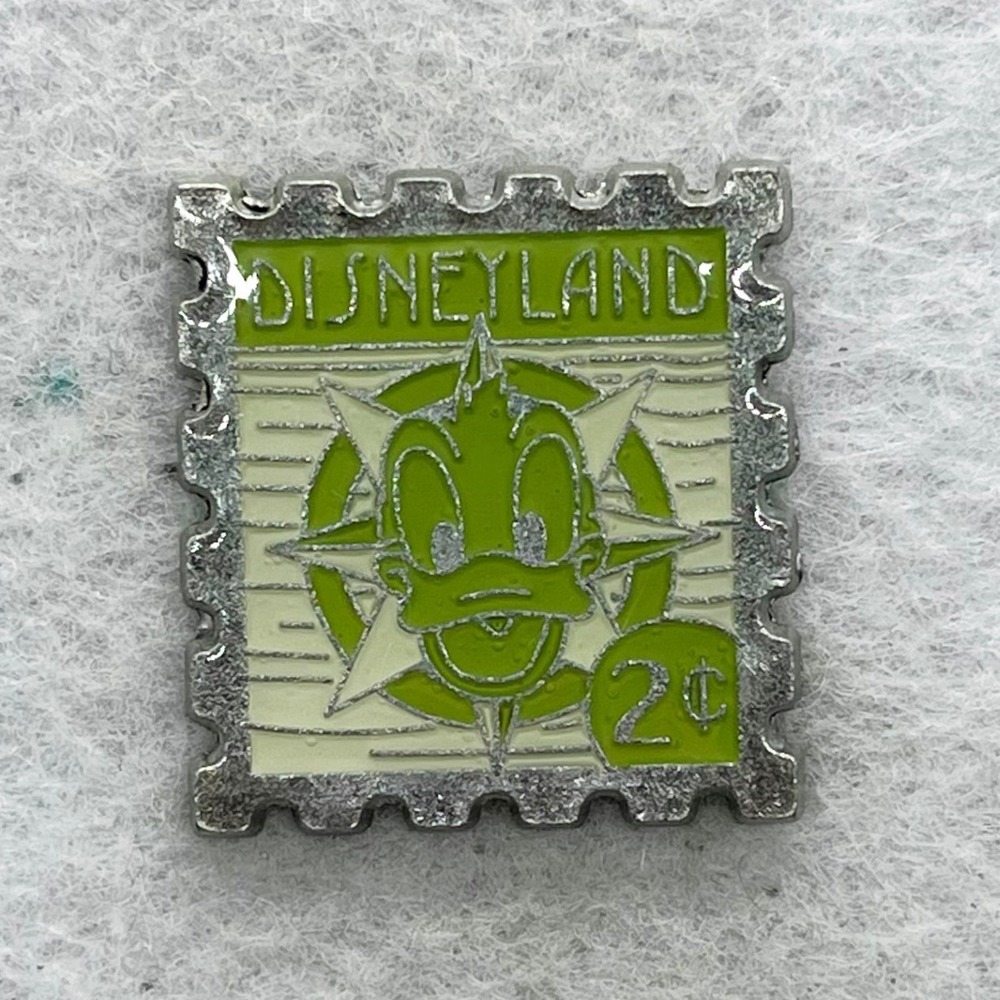🔮 5/$25 Disneyland Donald Duck 2 Cent Stamp Pin